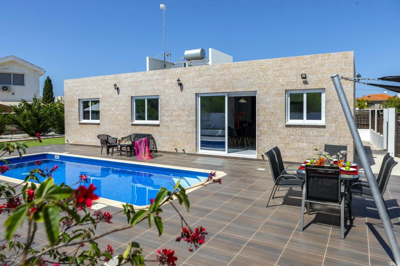 Protaras Villa Hollywood Экстерьер фото