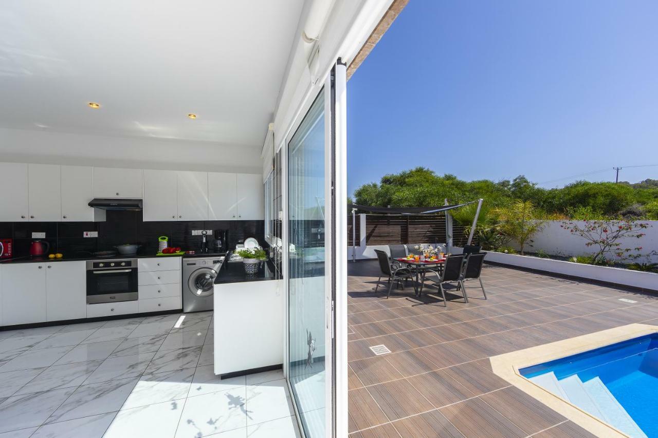 Protaras Villa Hollywood Экстерьер фото