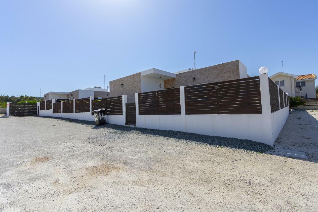 Protaras Villa Hollywood Экстерьер фото