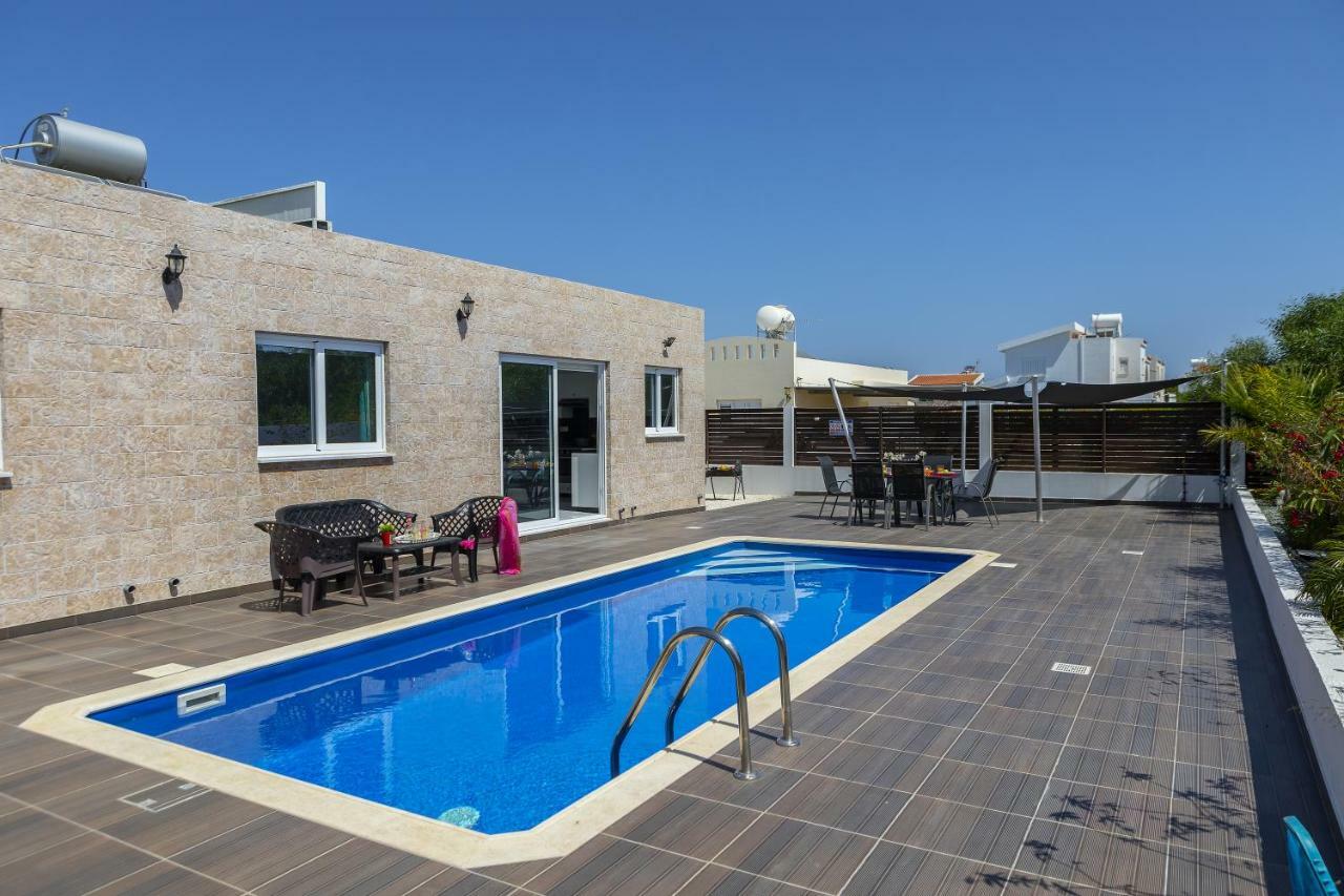 Protaras Villa Hollywood Экстерьер фото