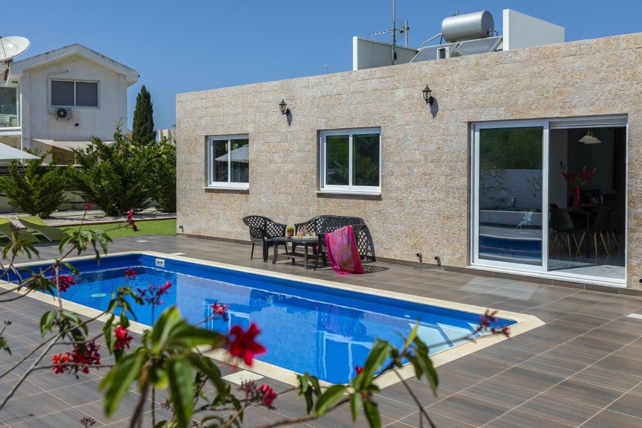 Protaras Villa Hollywood Экстерьер фото
