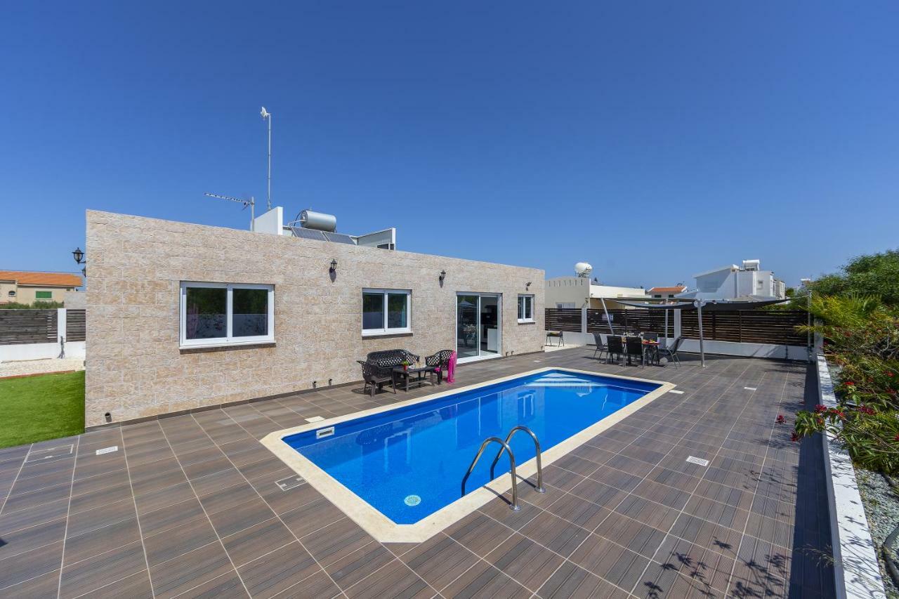 Protaras Villa Hollywood Экстерьер фото